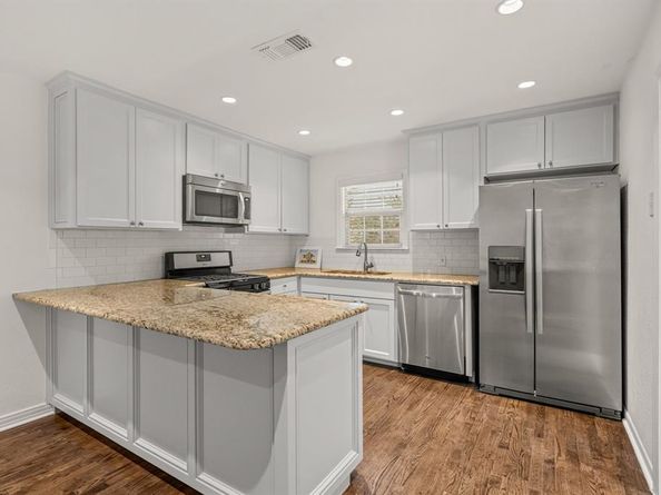 2725  Wayside Avenue , Fort Worth Texas 76110
