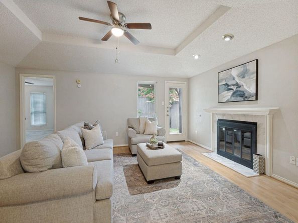 2519  Beverly Hills Lane , Mesquite Texas 75150