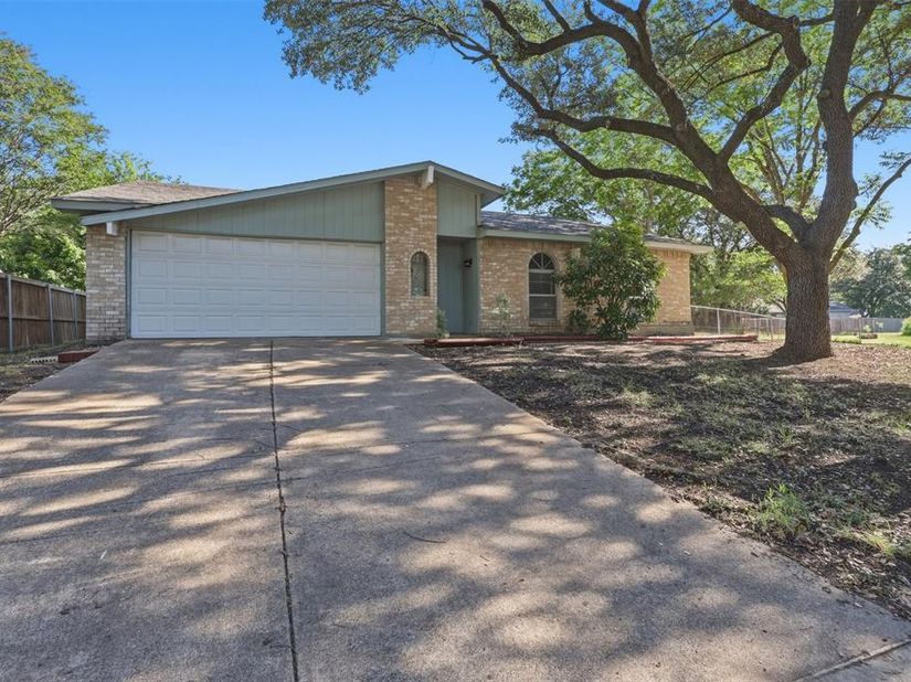 1201  Platt Drive , Plano Texas 75023