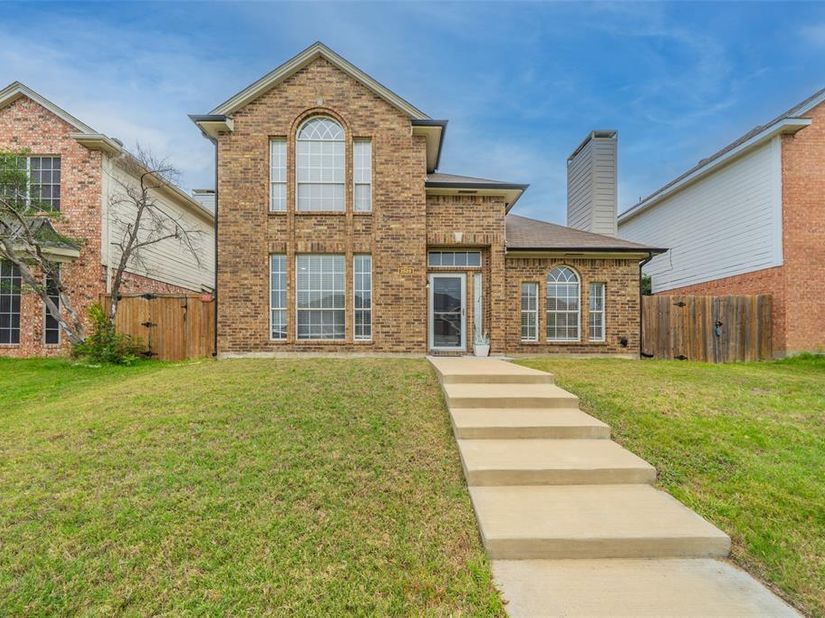 2525  Brooke Trail , Carrollton Texas 75006