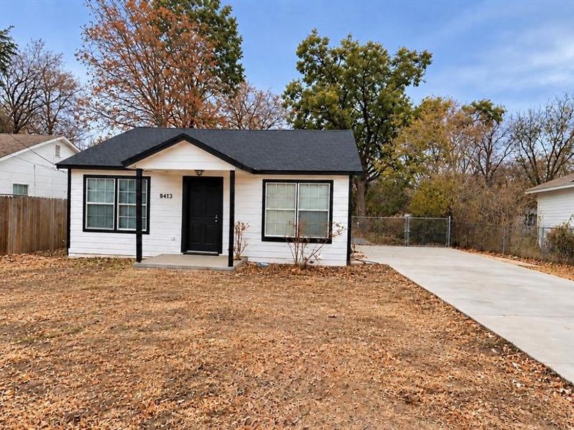 8413  White Settlement Road , White Settlement Texas 76108