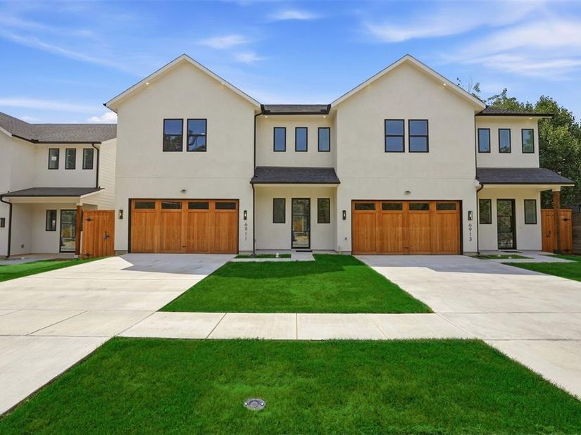 6911  Mohawk Drive , Dallas Texas 75235
