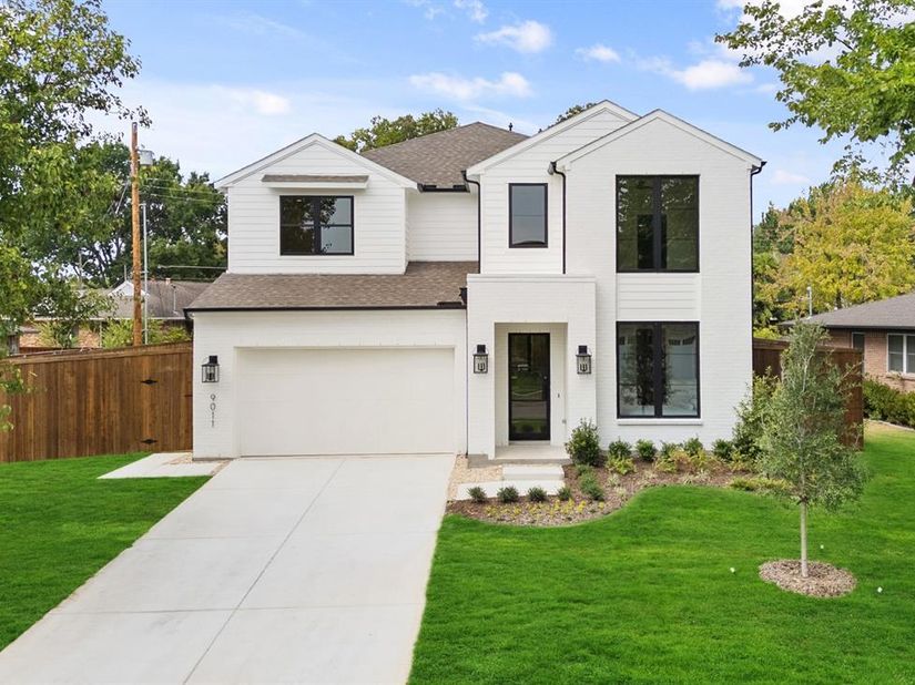 9011  Livenshire Drive , Dallas Texas 75238