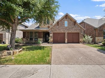 2528  Louis Lane 