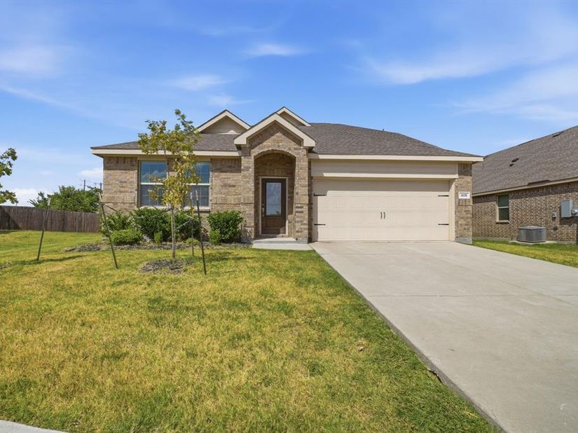605  Fitzroy Lane , Fate Texas 75189