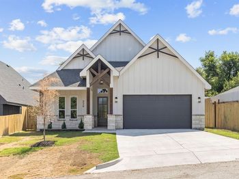 3203 NW 33rd Street 