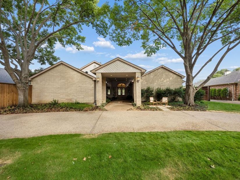 13217  Woodhaven Drive , Farmers Branch Texas 75234