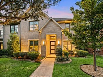 6811  Del Norte Lane 