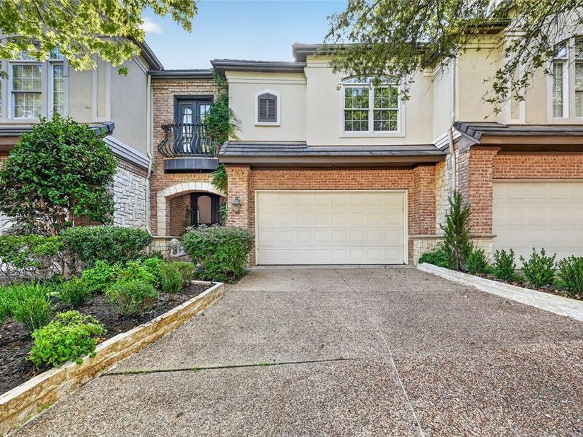 4208  Spyglass Hill Lane , Irving Texas 75038