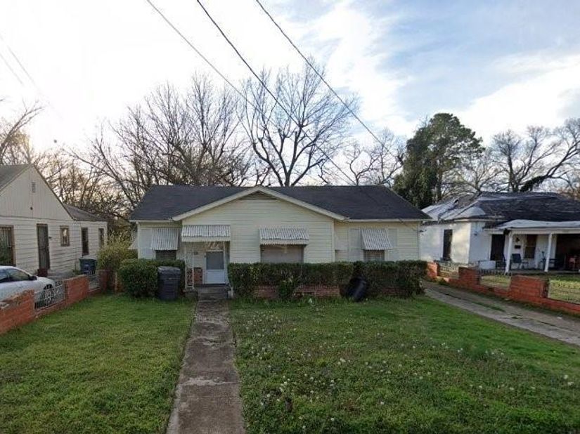 2922  Carpenter Avenue , Dallas Texas 75215