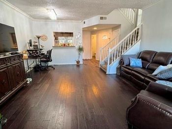 2411  Northlake Court 