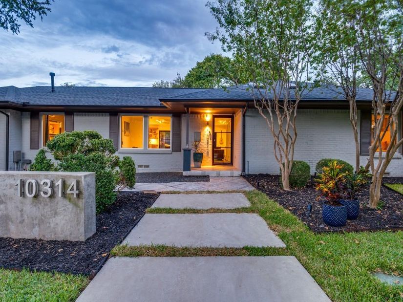 10314  Sherbrook Lane , Dallas Texas 75229