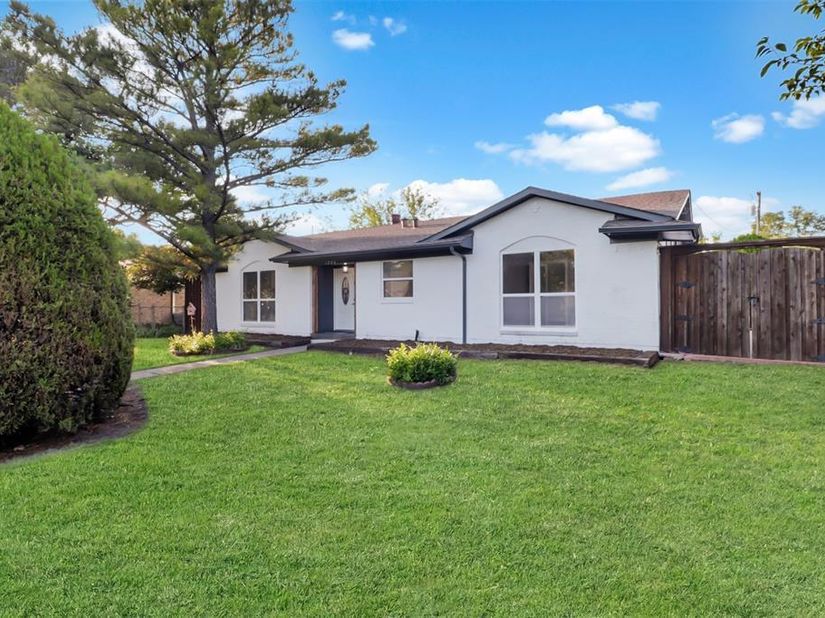1705  Japonica Lane , Plano Texas 75074