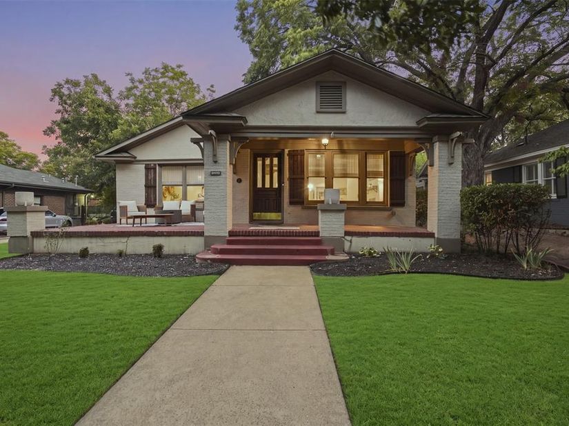 2005  Park Place Avenue , Fort Worth Texas 76110