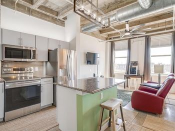 221 W Lancaster Avenue 