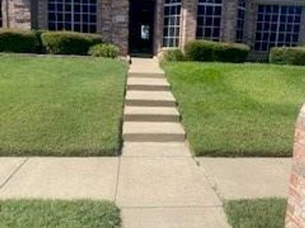 1531  Birkenhead Lane , Lancaster Texas 75134