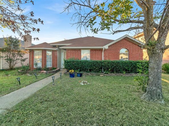 1723  Stewart Street , Cedar Hill Texas 75104