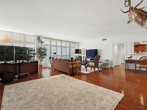 5200  Keller Springs Road  1322, Dallas Texas 75248