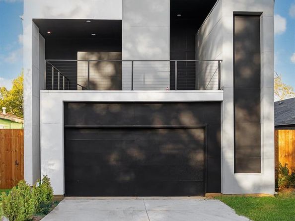 3343  Parvia Avenue , Dallas Texas 75212