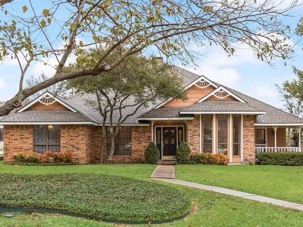 420 E Coachlight Trail , Rockwall Texas 75087