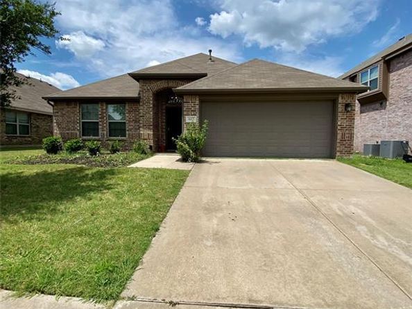 667  Sharpley  , Fate Texas 75087