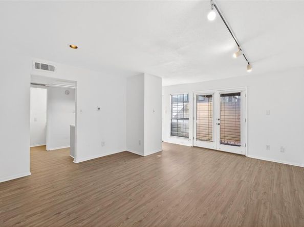 4338  Hartford Street  7, Dallas Texas 75219