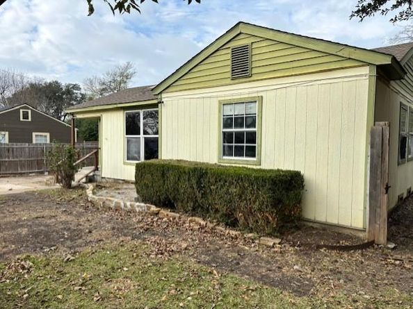 617  Oak Street , Garland Texas 75040