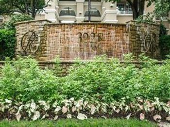 3225  Turtle Creek Boulevard 