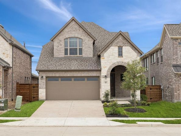 1821  Jade Forest Lane , Mesquite Texas 75181
