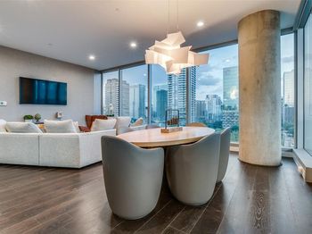 3130 N Harwood Street 