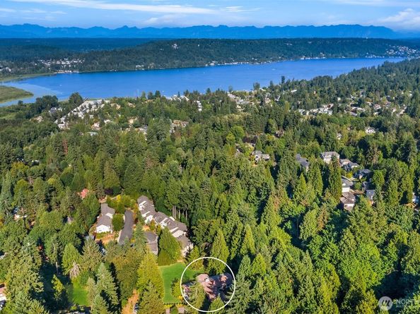 16409 NE 43rd Ct, Redmond WA 98052