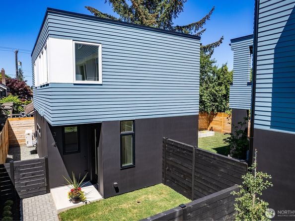 314 NE 59th Street, Seattle WA 98105