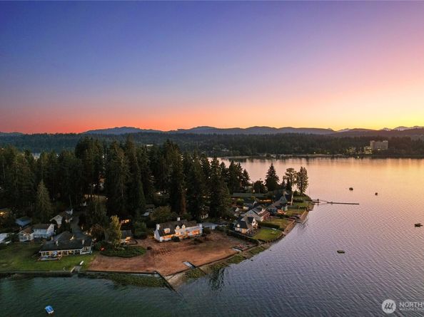3026 Marine Drive, Bremerton WA 98312