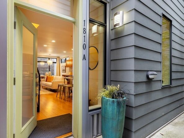 1810 11th Avenue A, Seattle WA 98122