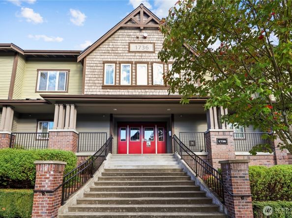 1736 10th Avenue NE C205, Issaquah WA 98029