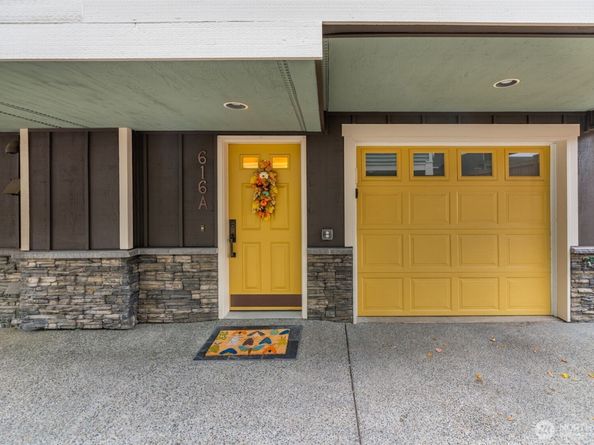 616 N 45th Street A, Seattle WA 98103