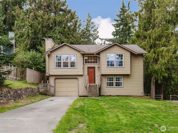 1799 NW Mulholland Boulevard, Poulsbo WA 98370