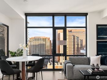 889 Avenue Square NE