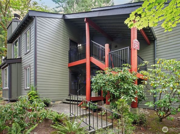 14424 NE 30th Place 29A, Bellevue WA 98007