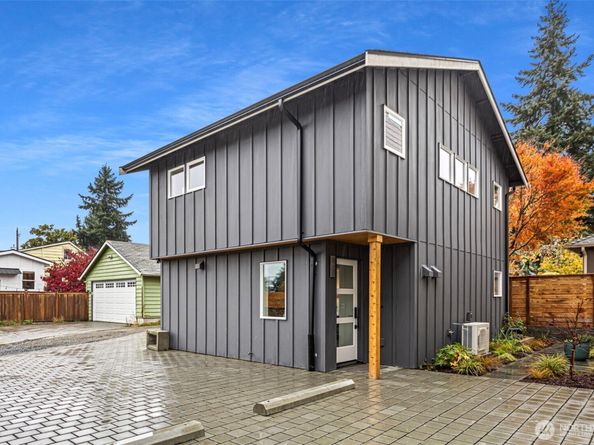 8003 25th Avenue NW, Seattle WA 98117