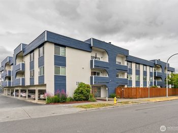 1100 Ave NE Harrington Avenue NE