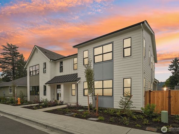 4265 Stossel Avenue, Carnation WA 98014