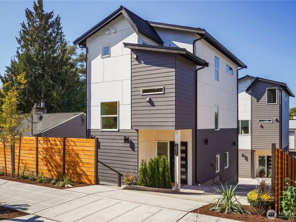 9011 14th Avenue SW, Seattle WA 98106