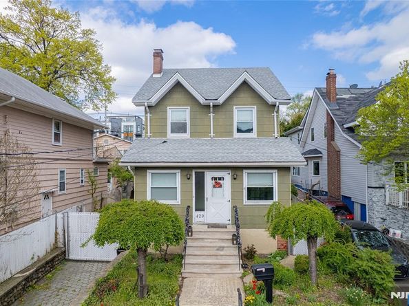 429 Palisade Avenue, Cliffside Park NJ 07010