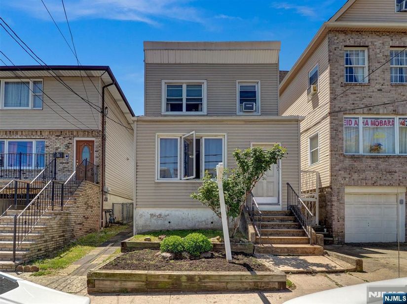 24 54th Street, Bayonne NJ 07002