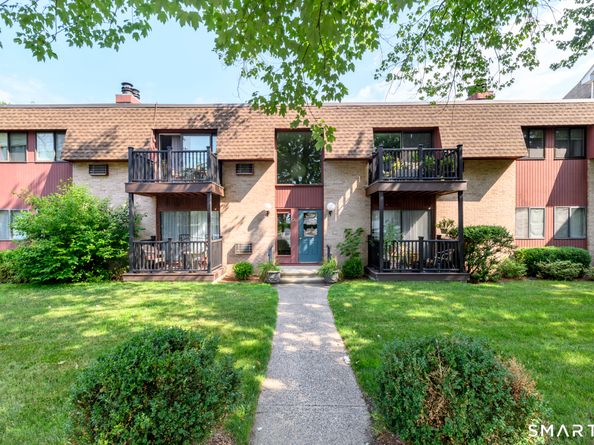 76 Maple Tree Avenue 3, Stamford CT 06906