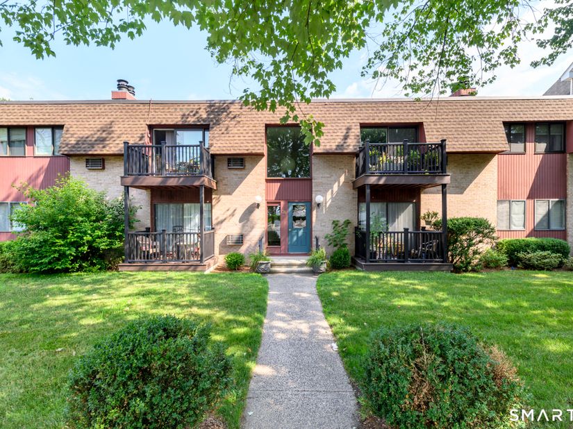76 Maple Tree Avenue 3, Stamford CT 06906