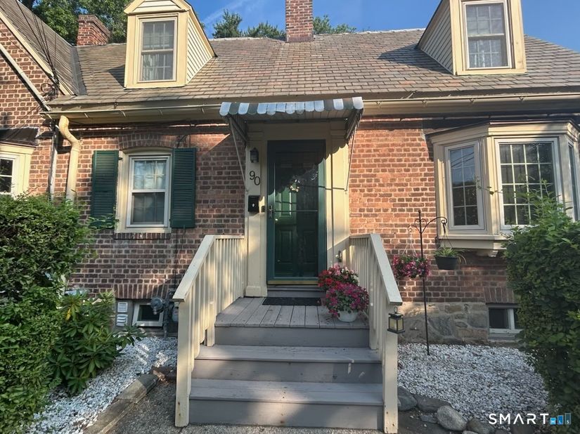90 Sims Street, Bridgeport CT 06604