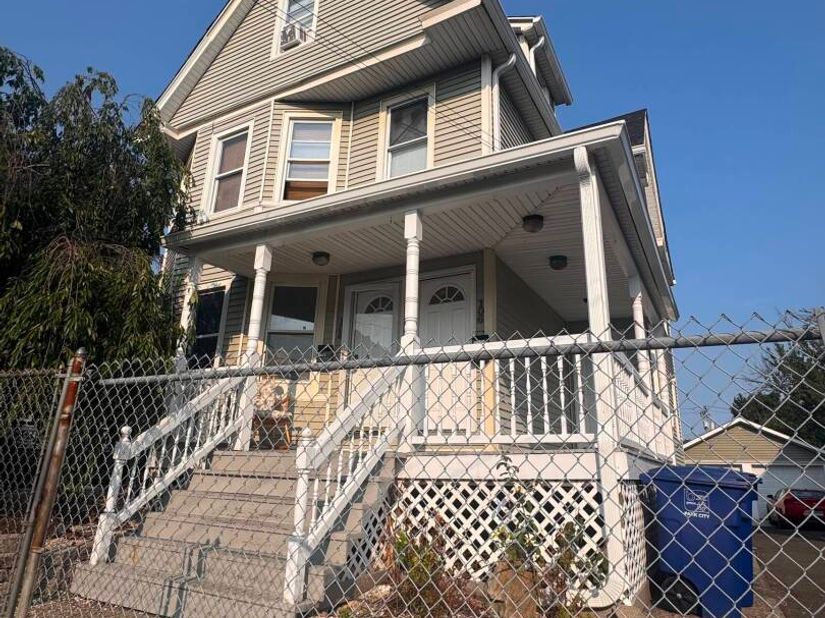  106 JONES Street, Bridgeport CT 06604