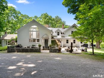 159 Newtown Turnpike
